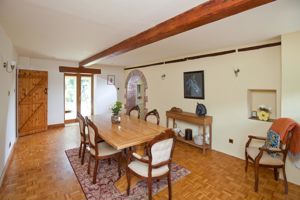 Dining Room - click for photo gallery